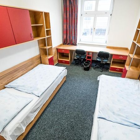 Hostel Masarykova Prag Eksteriør billede