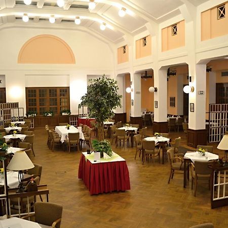 Hostel Masarykova Prag Eksteriør billede