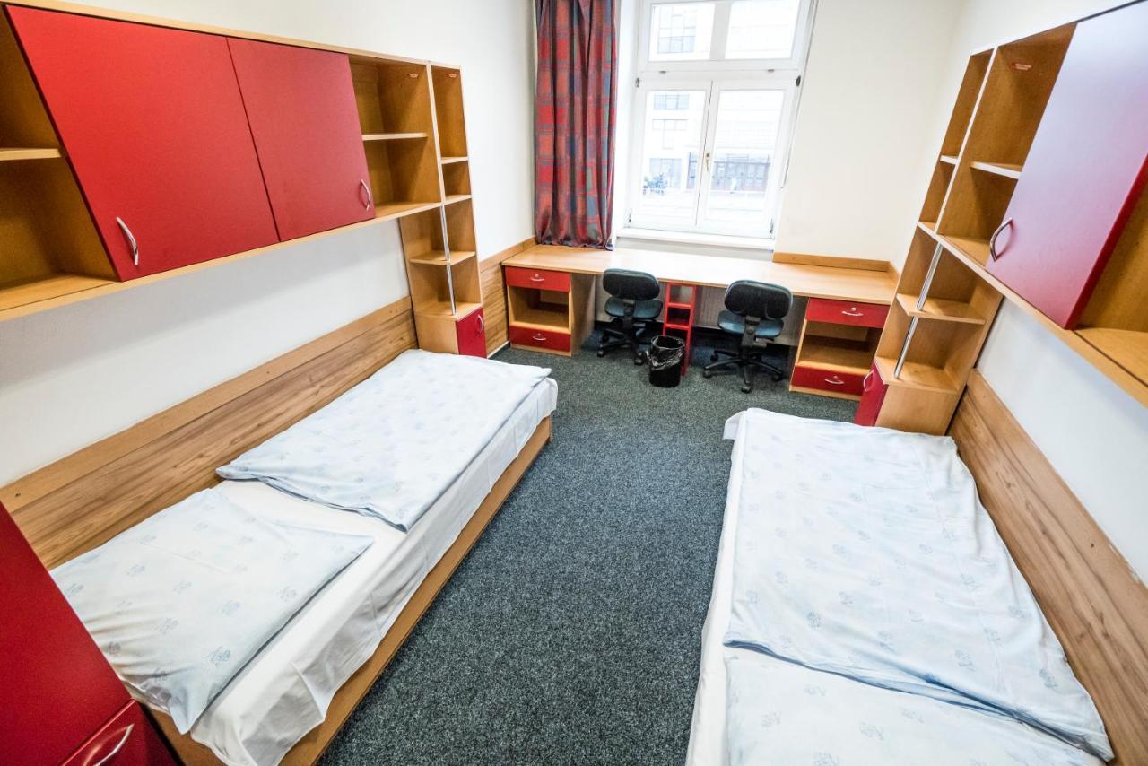 Hostel Masarykova Prag Eksteriør billede