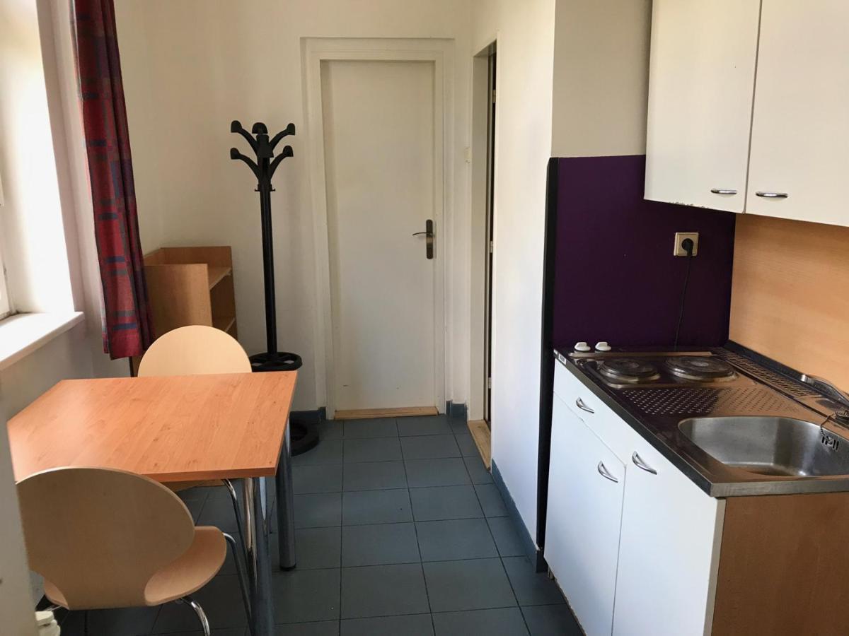 Hostel Masarykova Prag Eksteriør billede