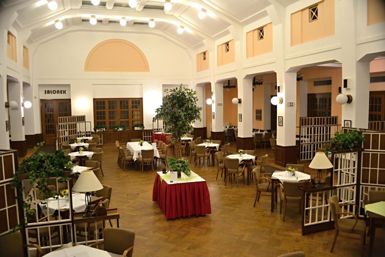 Hostel Masarykova Prag Eksteriør billede